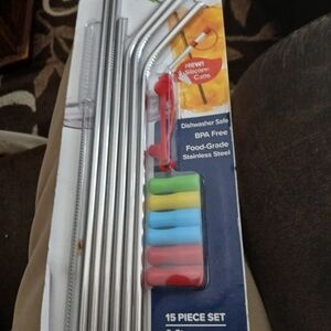 Stainless Steel Straw Set with Colorful Silicone Tips